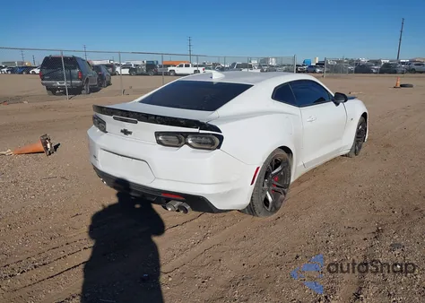 2019 Chevrolet Camaro 1Ss z USA, uszkodzony, nr VIN 1G1FE1R7XK0149691
